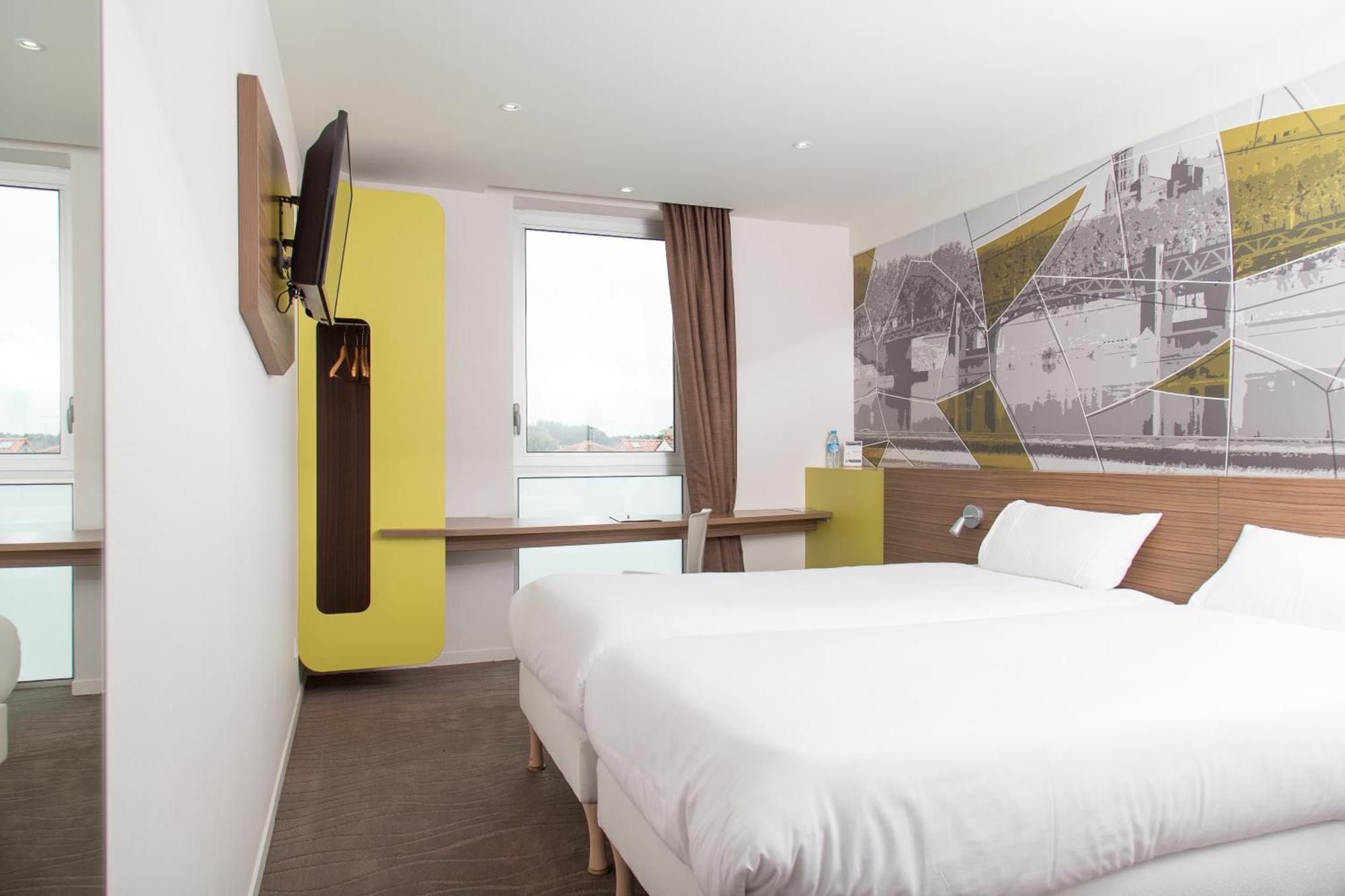 Brit Hotel Toulouse Colomiers - L'Esplanade Exterior photo