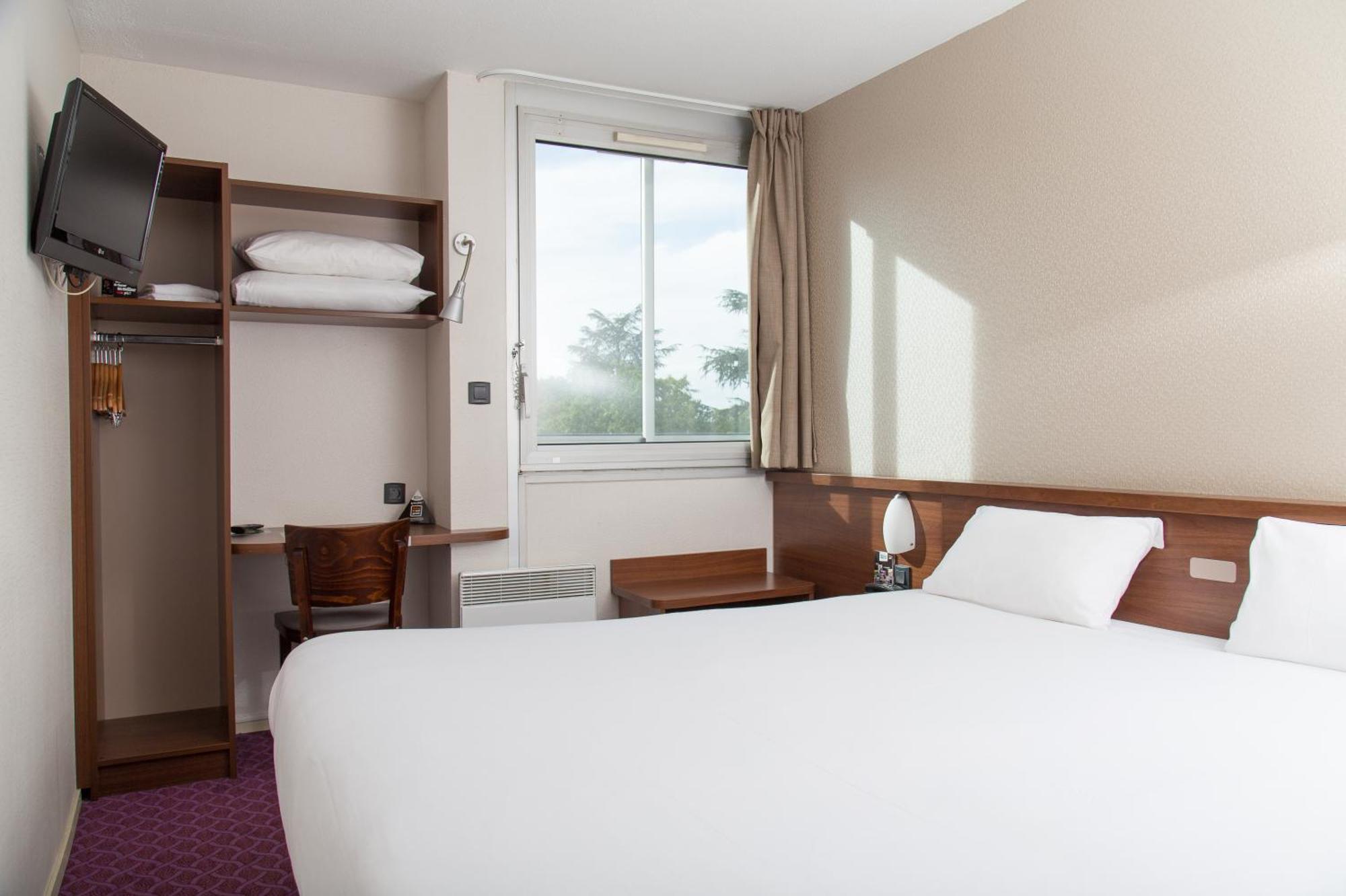 Brit Hotel Toulouse Colomiers - L'Esplanade Exterior photo